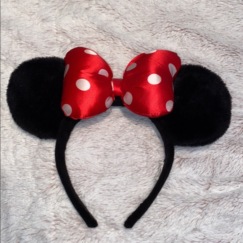 Mini mouse ears